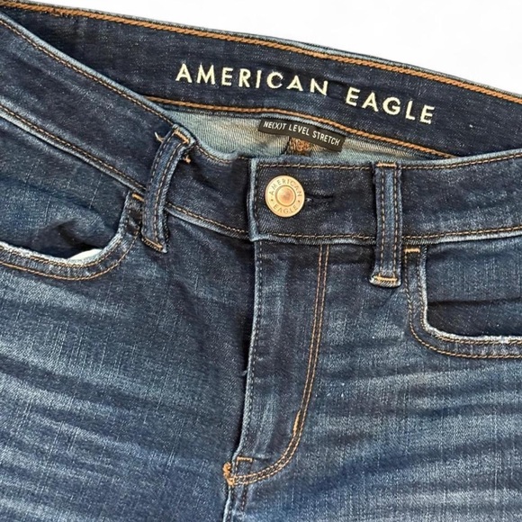 American Eagle Women’s Size 4 Short Skinny Distressed Blue Jeans - Picture 5 of 7